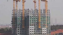 Trung Quốc lo ngại về an toàn của cao ốc xây trong 19 ngày